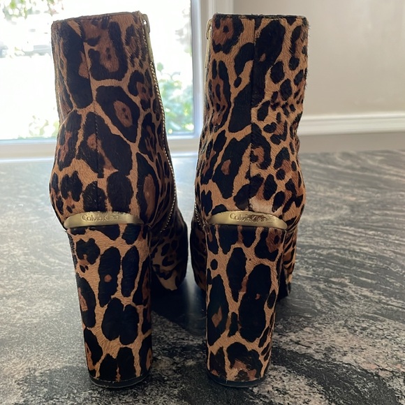 Calvin Klein genuine calf hair bootie size 8 - Picture 3 of 5